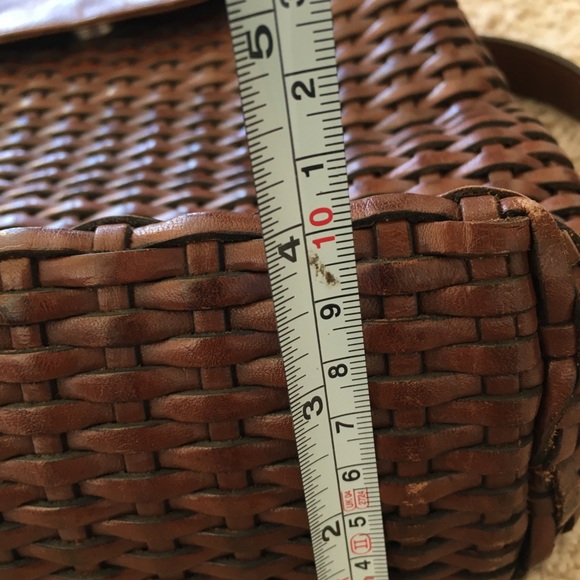 CEM Vintage leather woven crossover purse - Picture 10 of 13